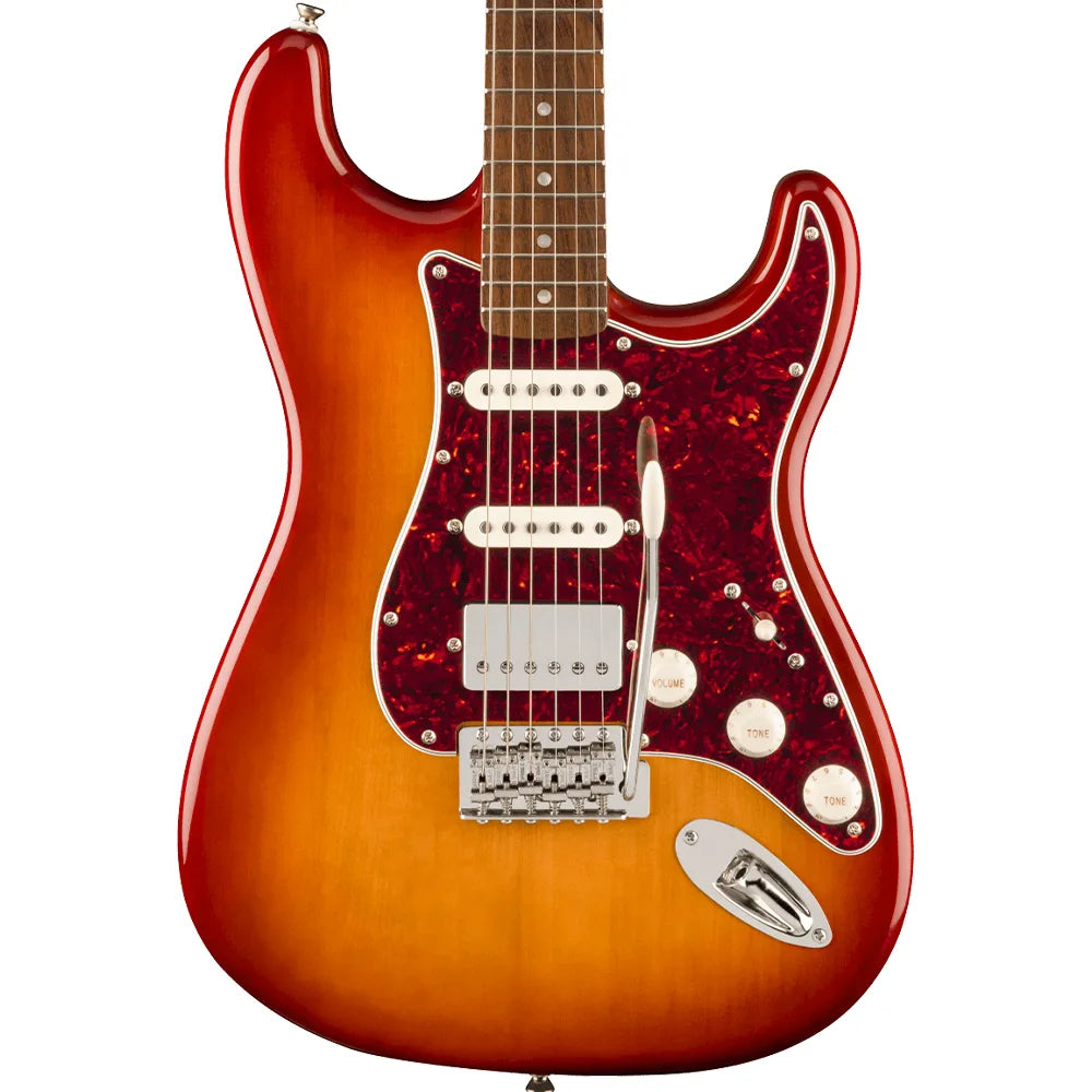 Fender 0374017547 Guitarra Eléctrica Limited Edition Classic Vibe 60s Stratocaster HSS Sienna Sunburst