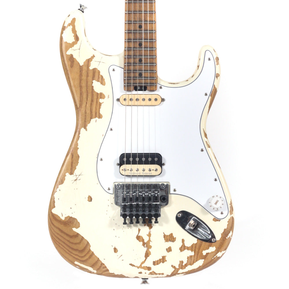 Charvel Henrik Danhage Limited Edition Signature Pro-Mod So-Cal Style 1 HS FR M White Relic Guitarra Eléctrica 2966035855