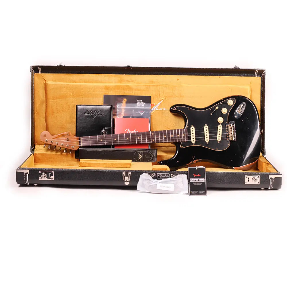 Fender Guitarra Eléctrica 9235000482 Stratocaster 2017 Ltd Relic Blk Rst Dual - Mag C/R