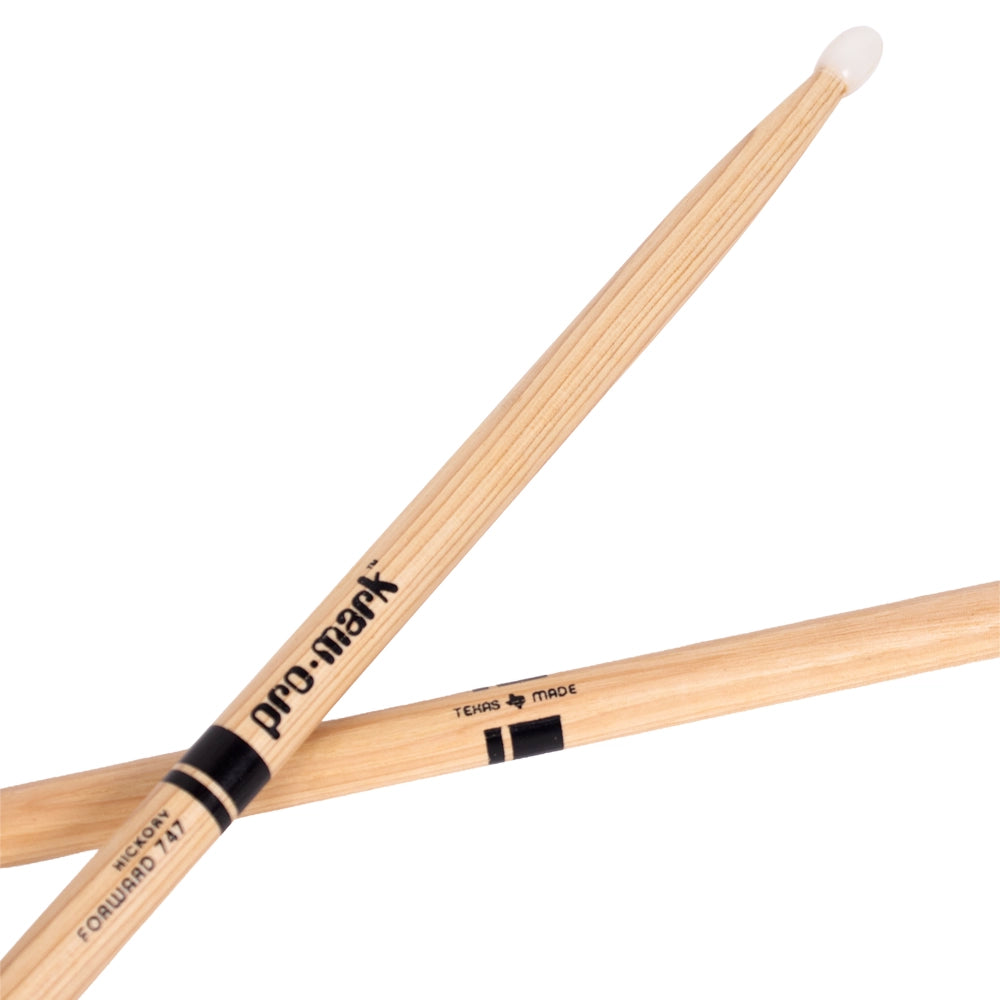Promark TX747N Baquetas Hickory Punta de Nylon