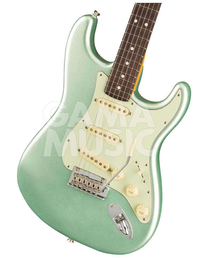 Guitarra Eléctrica Fender 0113900718 American Professional II Stratocaster, Mystic Surf Green