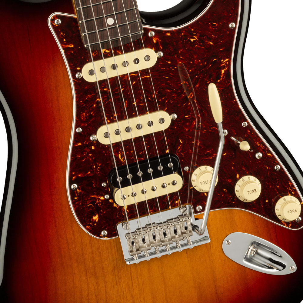 Guitarra Eléctrica Fender 0113910700 American Professional II Stratocaster HSS, 3 Color Sunburst