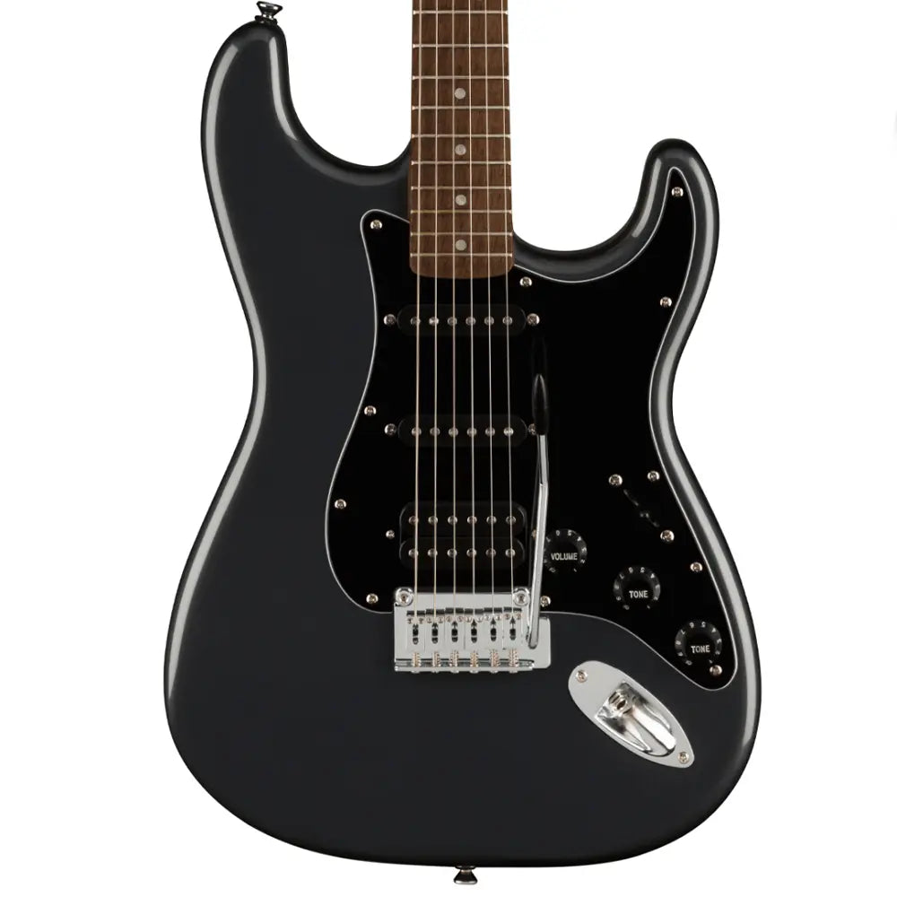 Paquete de Guitarra Eléctrica Squier 0372821069 Affinity Series  Stratocaster HSS Pack Charcoal Frost Metallic