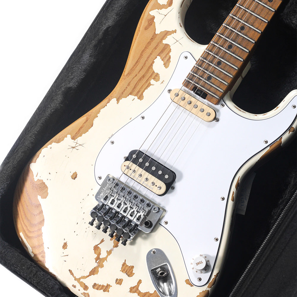 Charvel Henrik Danhage Limited Edition Signature Pro-Mod So-Cal Style 1 HS FR M White Relic Guitarra Eléctrica 2966035855